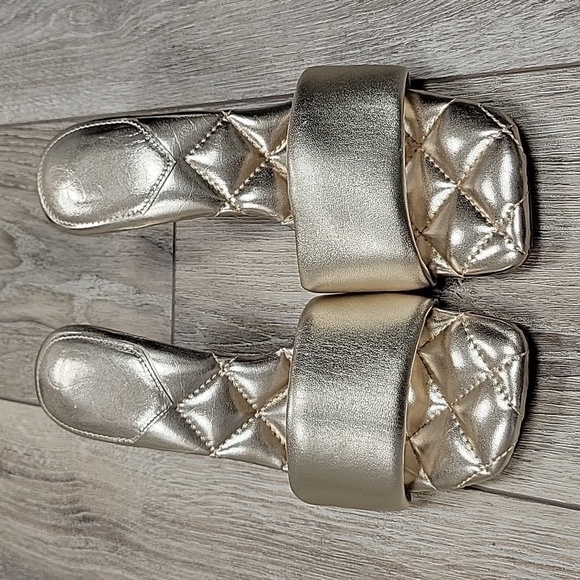 Sam Edelman Size 7 1/2 Gold Starla Quilted Mule - Picture 2 of 8